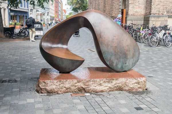 コペンハーゲン デンマーク 2022年7月26日 アンダース チンボ彫刻による現代水工芸 — ストック写真
