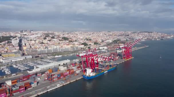 Lisbon Portugal Desember 2022 Pandangan Udara Terhadap Pelabuhan Kargo Dan — Stok Video