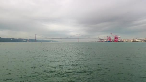 Tagus River April Bridge Cloudy Day Lisbon Portugal View Tagus — Vídeo de Stock