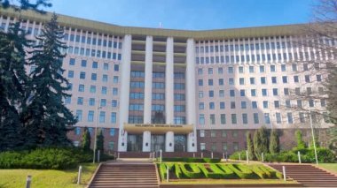 Chisinau, Moldova - 9 Mart 2023: Moldova Cumhuriyeti Parlamentosu (Parlamentul Republicii Moldova).