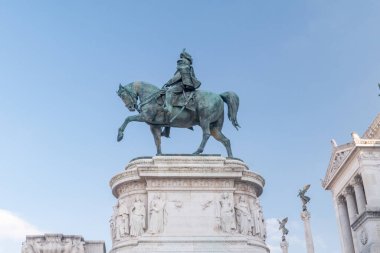 Roma, İtalya - 7 Aralık 2022: Victor Emmanuel Anıtı (Monumento Nazionale a Vittorio Emanuele II).