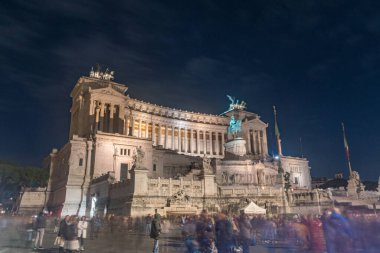 Roma, İtalya - 8 Aralık 2022: Il Milite Ignoto 'nun Gece Görüşü (Tomba del Milite Ignoto).