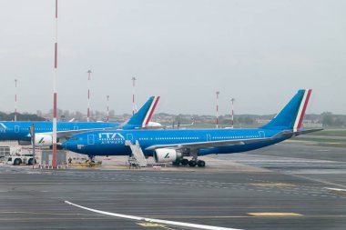 Fiumicino, İtalya - 9 Aralık 2022: ITA Havayolları Uçağı.