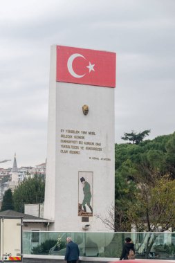 İstanbul, Türkiye - 10 Aralık 2022: M. Kemal Atatürk heykeli.