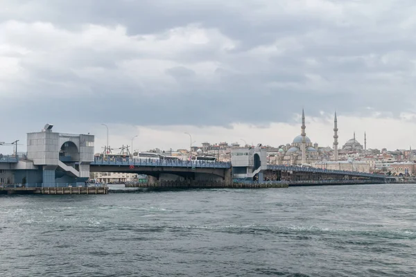 Istanbul Turquie Décembre 2022 Pont Galata Par Temps Nuageux — Photo