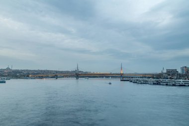 İstanbul, Türkiye - 10 Aralık 2022: İstanbul Boğazı Sabah Görüşü.