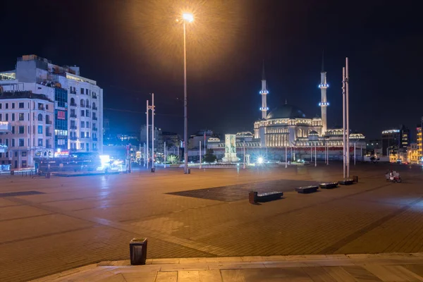 Stambuł Turcja Grudnia 2022 Widok Nocny Placu Taksim Taksim Meydani — Zdjęcie stockowe