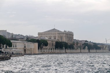 Dolmabahçe Sarayı, İstanbul 'un en büyük sarayı, Türkiye.