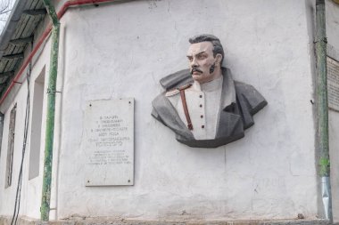 Chisinau, Moldova - 8 Mart 2023: Lev Nikolayevich Tolstoy (Leo Tolstoy) anısına. Leo Tolstoy, Rus bir yazardı..