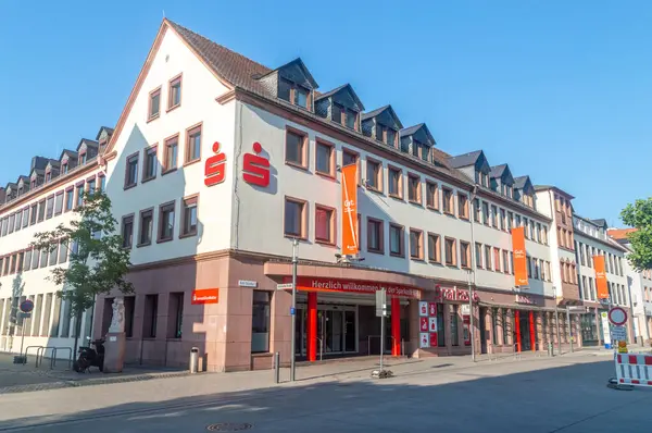 Hanau, Almanya - 25 Haziran 2023: Sparkasse (Tasarruf Bankası) Almanya.