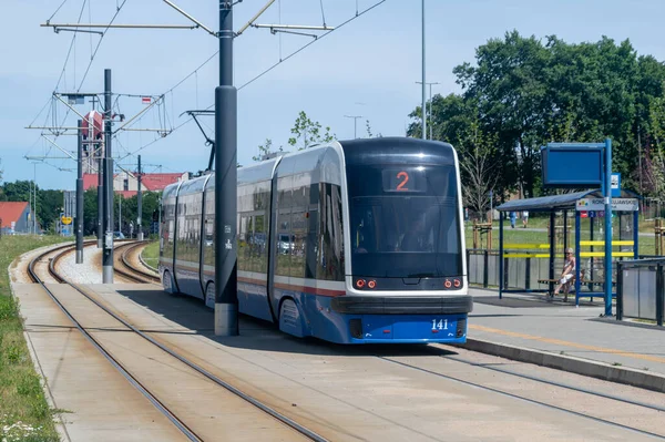Bydgoszcz, Polonya - 9 Temmuz 2023: Bydgoszcz 'deki modern tramvay.