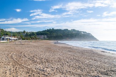 Tarragona, İspanya - 29 Ekim 2023 Tarragona plajında.