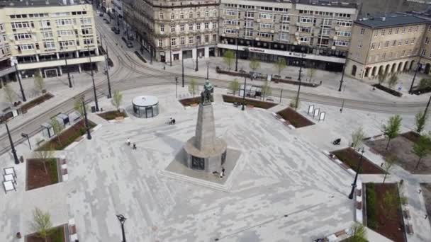 Lodz Polonia Abril 2024 Vista Aérea Plaza Libertad Con Monumento — Vídeos de Stock