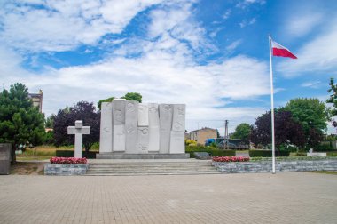 Zgierz, Polonya - 6 Temmuz 2024: Yüz İnfaz Anıtı (Pomnik Stu Straconych).