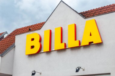 Breclav, Çek Cumhuriyeti - 28 Temmuz 2024: Billa Dükkanı Logosu.