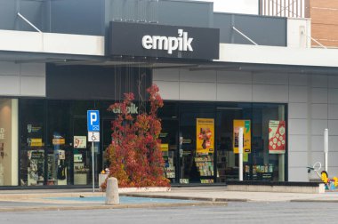 Sochaczew, Polonya - 6 Ekim 2024: Polonya 'daki Empik mağazası.