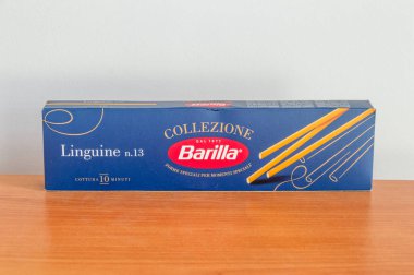Pruszcz Gdanski, Polonya - 17 Mayıs 2025: Barilla College Linguine n 13 macunu.