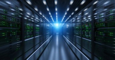 Rack Sunucuları ve İnternet bağlantısı Visualizasyon Projeksiyonu, Hareket Vuruşu olan Süper bilgisayarlarla dolu Çalışan Veri Merkezinde Koridorun Çekimi