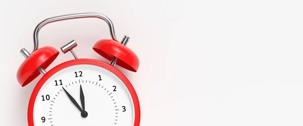 Красный Винтажный Будильник Указывает Пять Минут Twelve Clock Размер Баннера — стоковое фото