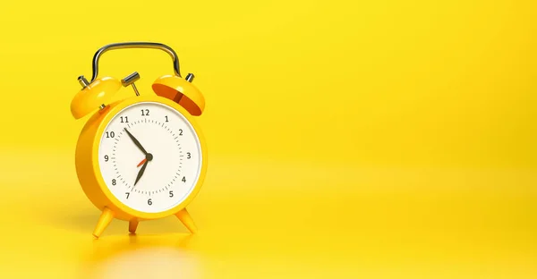 Reloj Despertador Vintage Amarillo Con Fondo Amarillo Brillante Concepto Creativo —  Fotos de Stock