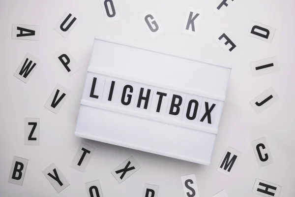 Lightbox Uma Mesa Com Letras Tipográficas — Fotografia de Stock