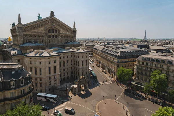 Όπερα Τον Πύργο Του Άιφελ Παρίσι Γαλλία — Φωτογραφία Αρχείου