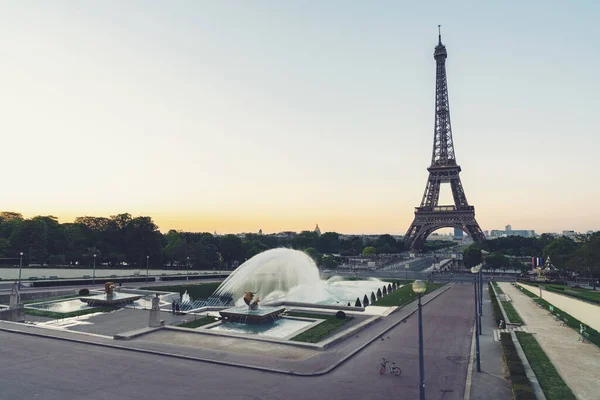Eiffeltoren Parijs Gezien Vanaf Trocadero Fontein Plein Bij Zonsopgang — Stockfoto