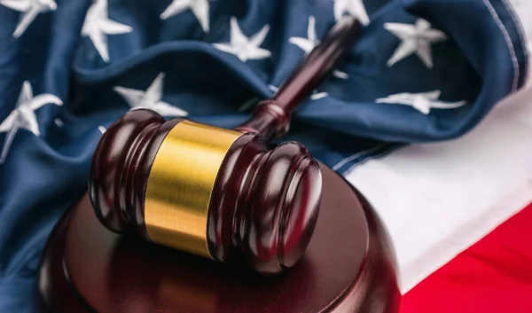 Mazo Juez Con Bandera Estados Unidos Concepto Crimen Estadounidense — Foto de Stock