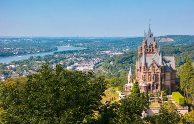 Bonn 'daki Drachenburg Kalesi