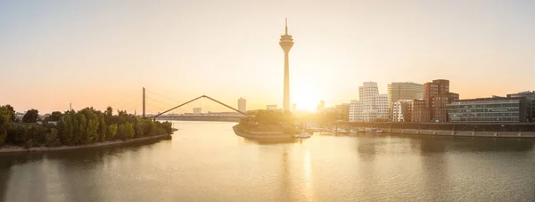 Pôr Sol Panorama Dusseldorf — Fotografia de Stock