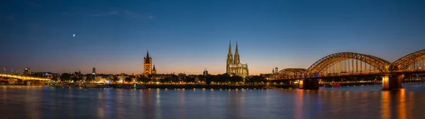Köln Natt Sykline Panorama — Stockfoto