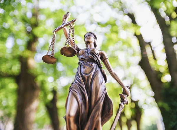 Statua Sprawiedliwości Pani Sprawiedliwość Lub Iustitia Justitia — Zdjęcie stockowe