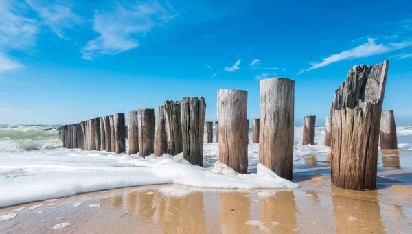 Vlnolamy Vlnách Pláži Severního Moře Domburg Holandsku — Stock fotografie