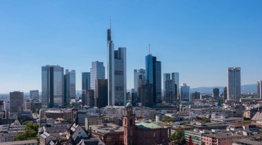 Frankfurt 'taki finans bölgesi Sykline' ın hava görüntüsü