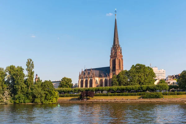 Kostel Epiphany Dreiknigskirche Frankfurtu Nad Mohanem Německo — Stock fotografie
