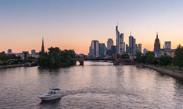 Vista Cidade Europeia Frankfurt Main Pôr Sol — Fotografia de Stock