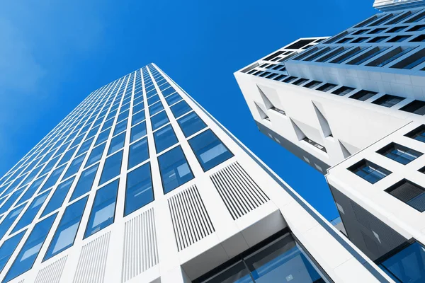 ドイツ フランクフルトのビジネス高層ビル — ストック写真