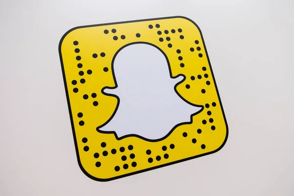 Cologne Germany September 2017 Snapchat Logo Printed Paper Wall Snapchat — Stock Photo, Image