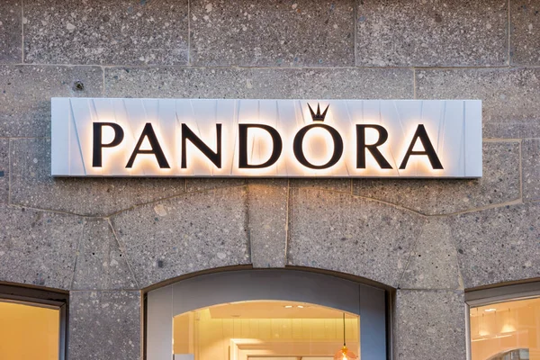 Aachen Jermany Mai 2016 Pandora Store Pandora Adalah Produsen Perhiasan — Stok Foto