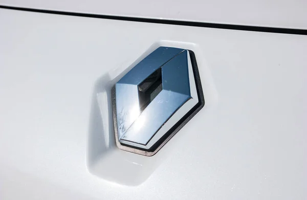 Aachen March Jermany 2017 Logo Renault Close Pada Mobil Putih — Stok Foto