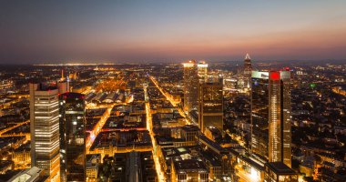 Frankfurt am Main Finans Bölgesi Gün batımında gökyüzü