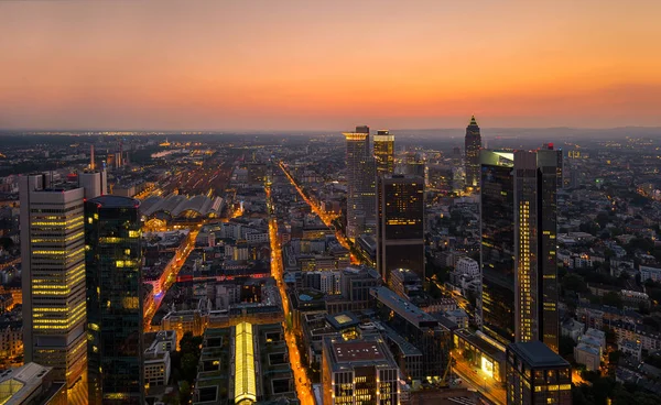 Moderní Panorama Frankfurtu Při Západu Slunce Německo Finanční Obchodní Čtvrti — Stock fotografie