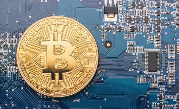Kryptowährung Bitcoin Auf Dem Mutterbrett — Stockfoto