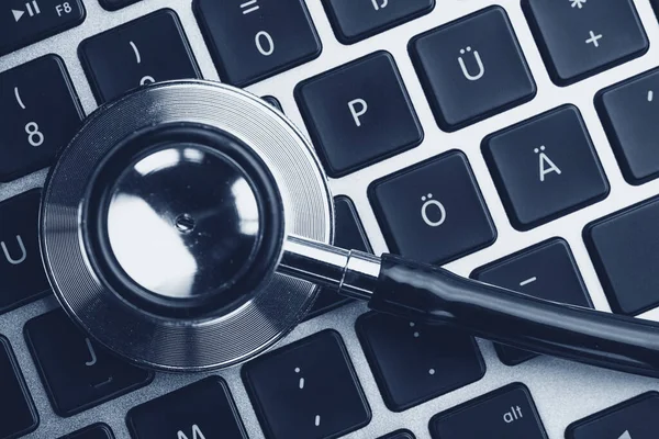 Stethoscope Lying Laptop Keyboard Laptop Infected Virus Concept Image — Stock Photo, Image