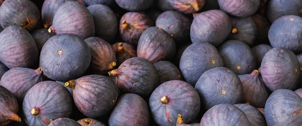 Wiele Świeżych Fig Stosie Rynku — Zdjęcie stockowe