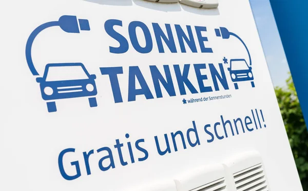 Colonia Alemania Marzo 2022 Aldi Supercharger Hipercargador Para Carga Gratuita — Foto de Stock