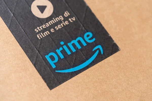 Berlin Niemcy Czerwca 2020 Amazon Prime Label Wydrukowanej Tekturze Prime — Zdjęcie stockowe