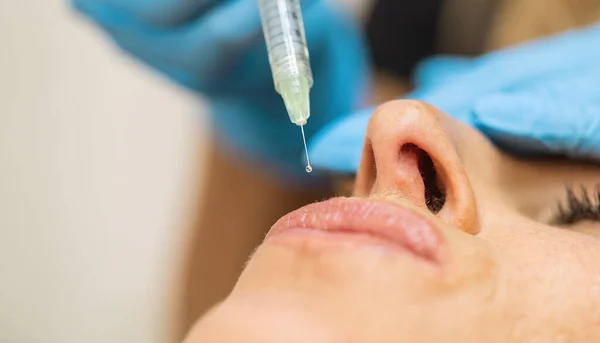Close Cosmetic Aging Face Injection Female Lips Cosmetologist Using Syringe — Stock Photo, Image
