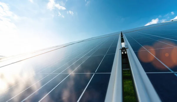 Solární Fotovoltaické Moduly Při Západu Slunce Elektrárně — Stock fotografie