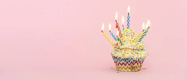 Verjaardag Cupcake Met Kleurrijke Kaarsen Roze Achtergrond Copyspace Voor Individuele — Stockfoto